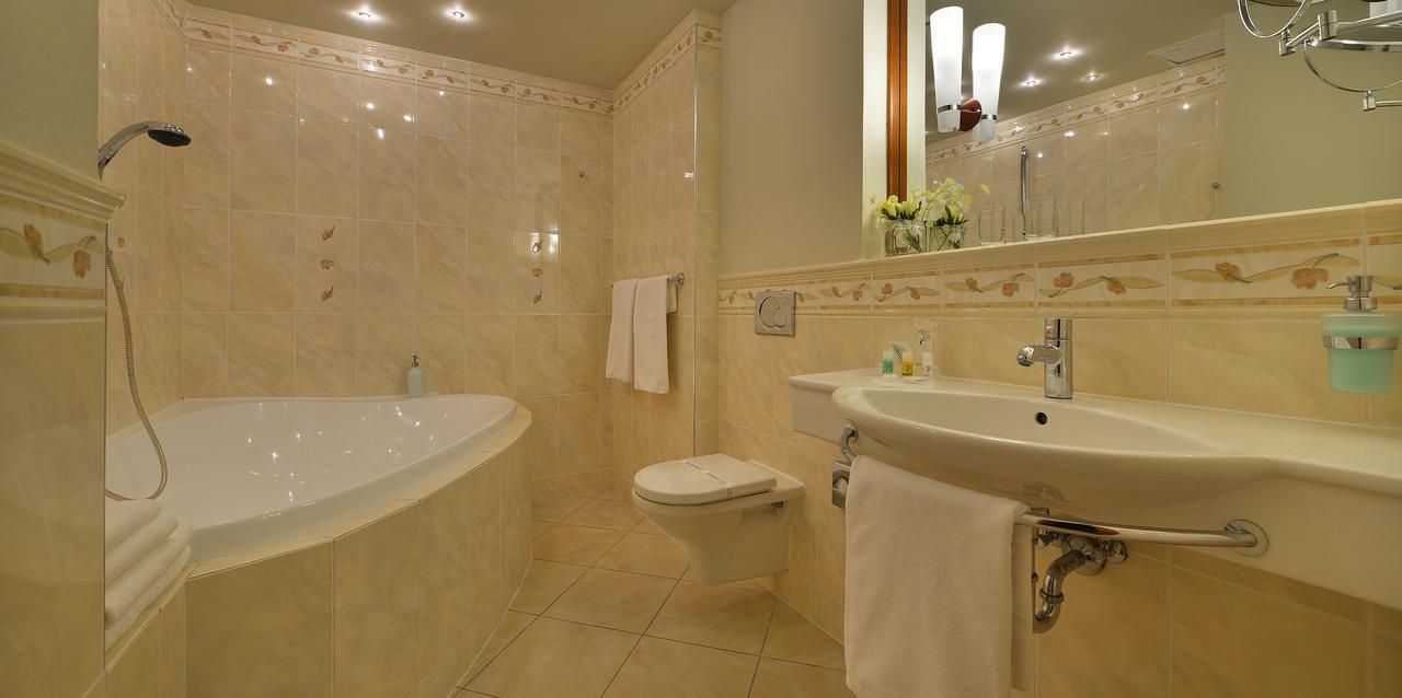 Wellness Happy Star Hotel